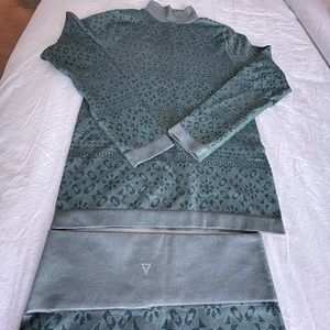 Women’s Ski/Snowboard Baselayer Set